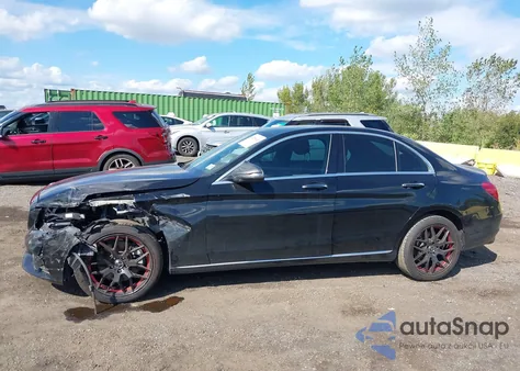 2018 Mercedes-Benz C 300 4Matic из США, поврежденный, VIN 55SWF4KB2JU280858